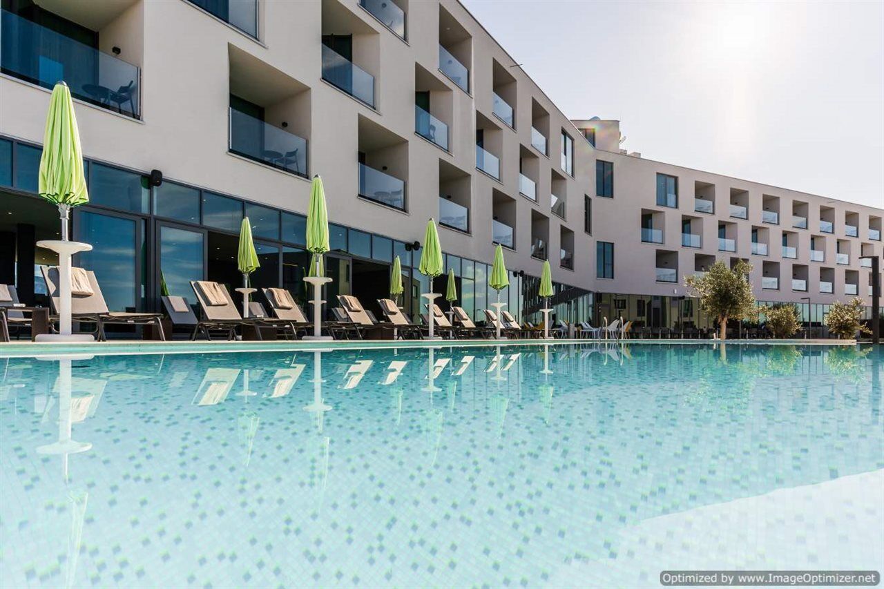 Hotel Olea نوفاليا المظهر الخارجي الصورة